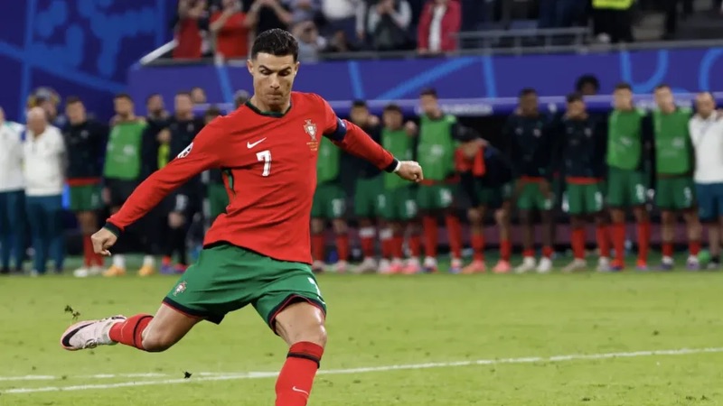 Có lẽ Ronaldo là cầu thủ đá penalty giỏi nhất lịch sử