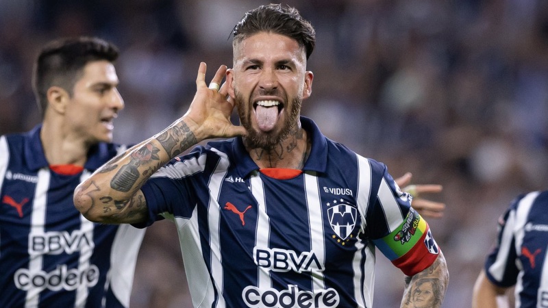 Sergio Ramos hoàn toàn có thể nâng cao thành tích của mình khi vẫn còn chơi bóng Sergio Ramos hoàn toàn có thể nâng cao thành tích của mình khi vẫn còn chơi bóng