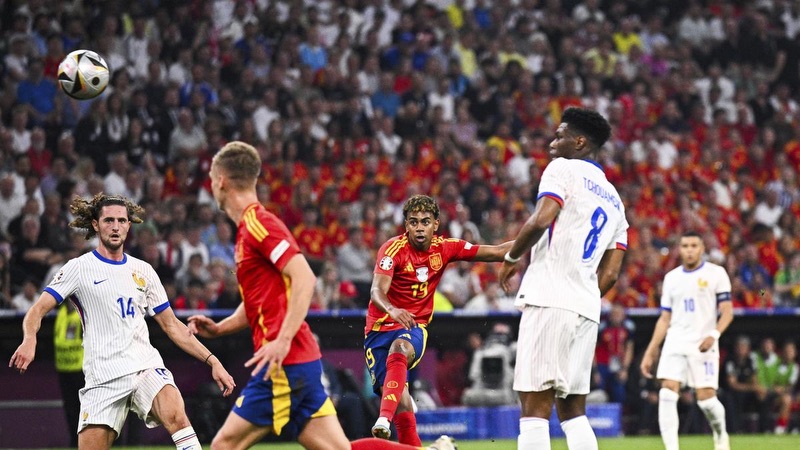 Và cả rất nhiều tranh cãi về những vấn đề xoay quanh