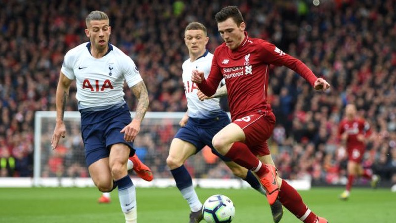 Hậu vệ cánh luôn có một vai trò trong bất cứ tập thể nào