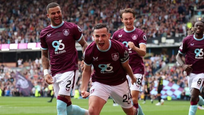 Đơn giản thì Burnley không đủ sức mạnh để đối đầu với pháo thủ