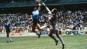 Tìm hiểu lỗi chạm tay trong bóng đá và những tình huống quan trọng