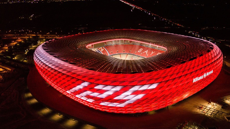 Allianz Arena như một công trình đầy sặc sỡ trên thế giới