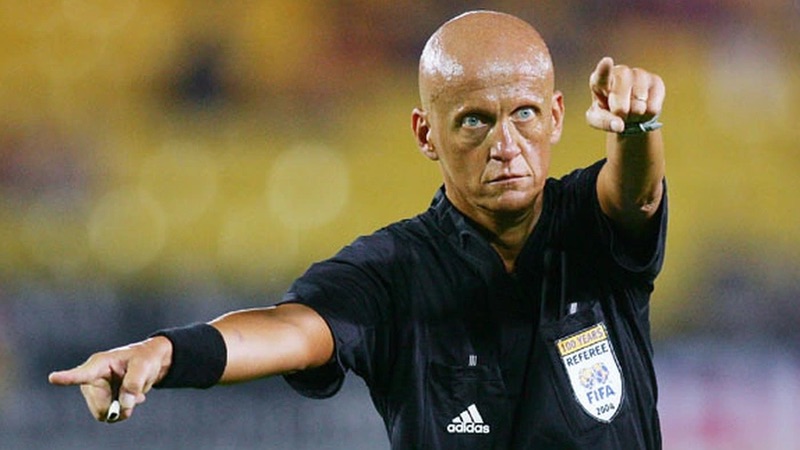 Pierluigi Collina chắc chắn luôn là trọng tài xuất sắc nhất thế giới với bóng đá