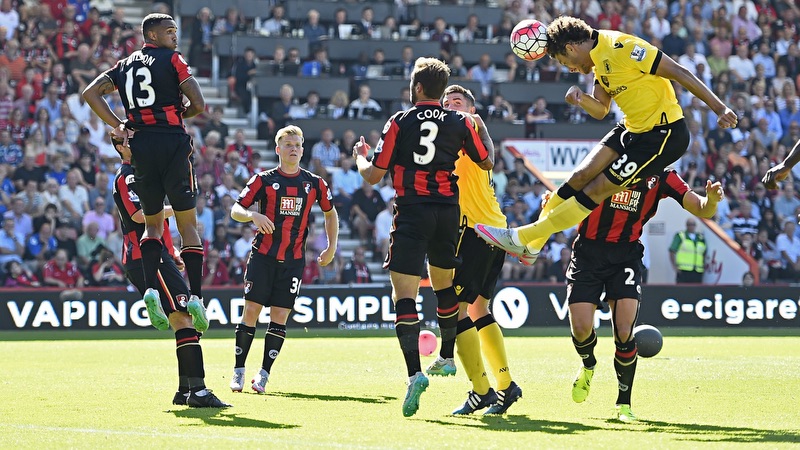 Chiến thuật tạt cánh đánh đầu là thứ bóng đá nổi bật của người Anh